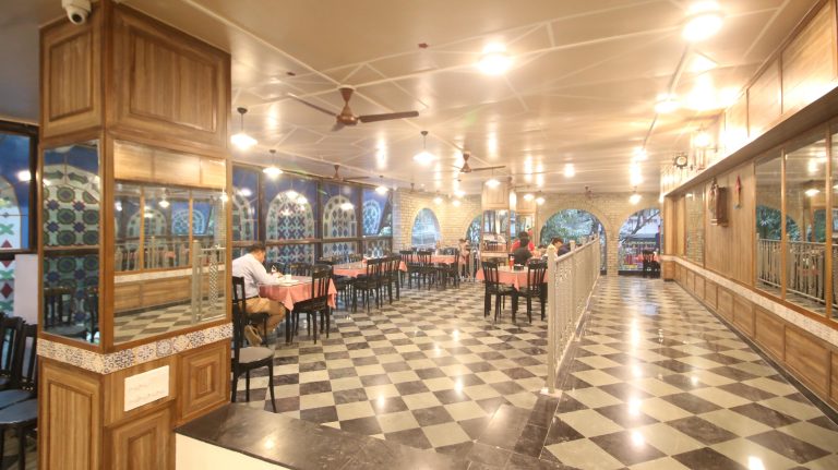 Irani Cafe 6